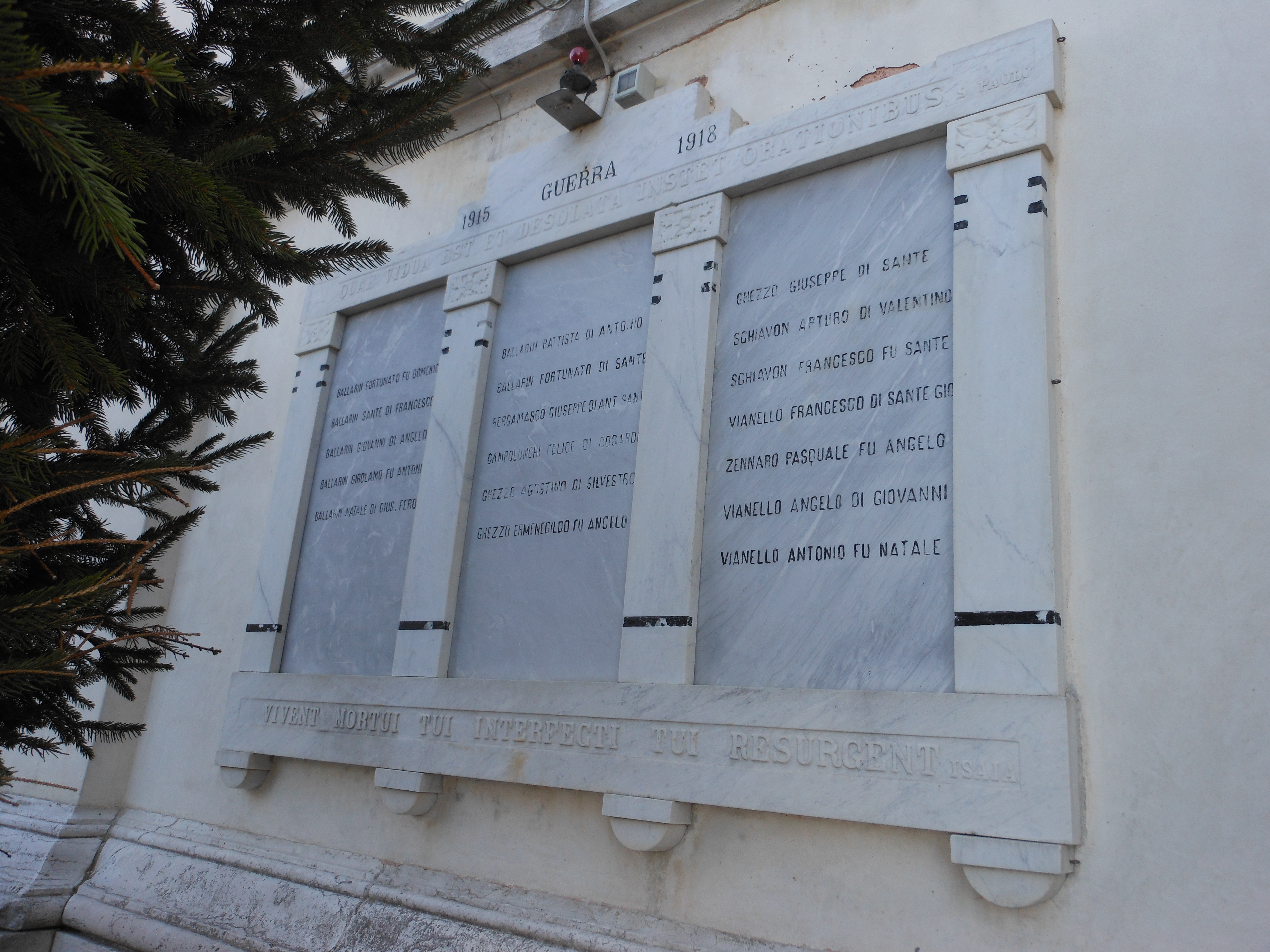 soggetto assente (lapide commemorativa ai caduti) - ambito veneto (prima metà sec. XX)