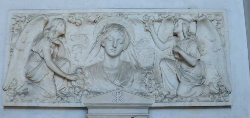 Rilievo con Madonna e due angeli, Rilievo con Madonna e due angeli (rilievo) - ambito ligure-toscano (primo quarto sec. XX)