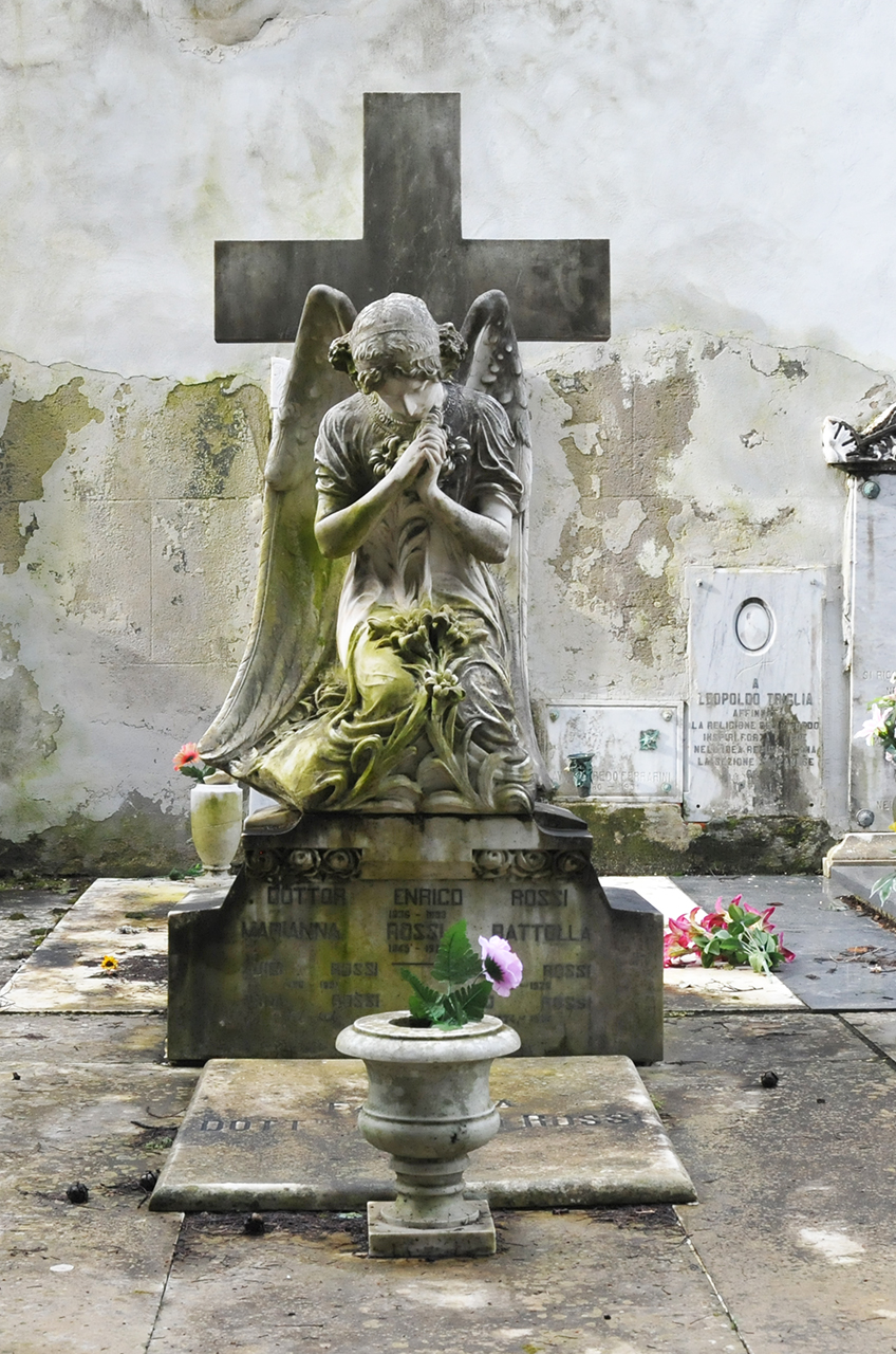 monumento funebre Dott. Enrico Rossi, monumento funebre Dott. Enrico Rossi (monumento funebre, opera isolata) - ambito ligure-toscano (fine/ inizio secc. XIX - XX)