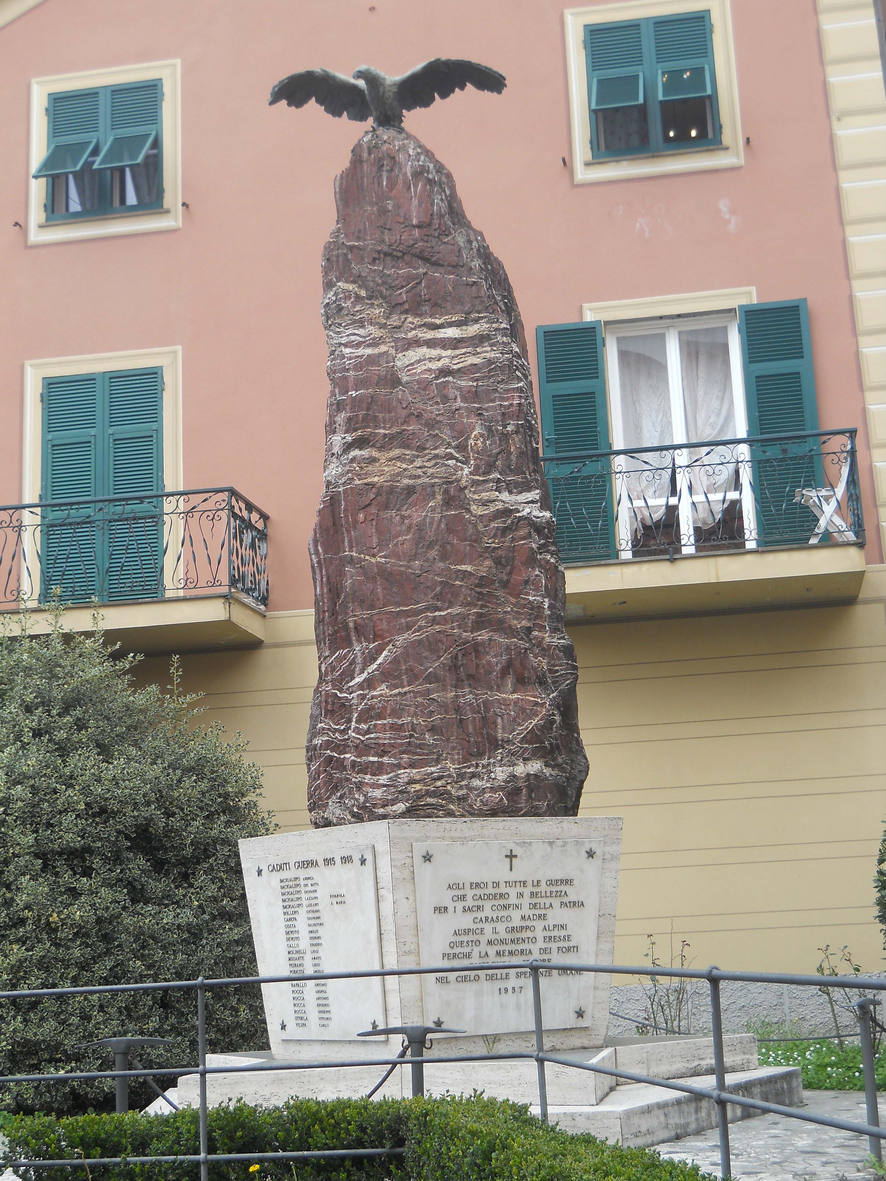 allegoria della Vittoria (monumento ai caduti - a cippo) - ambito ligure (prima metà XX)