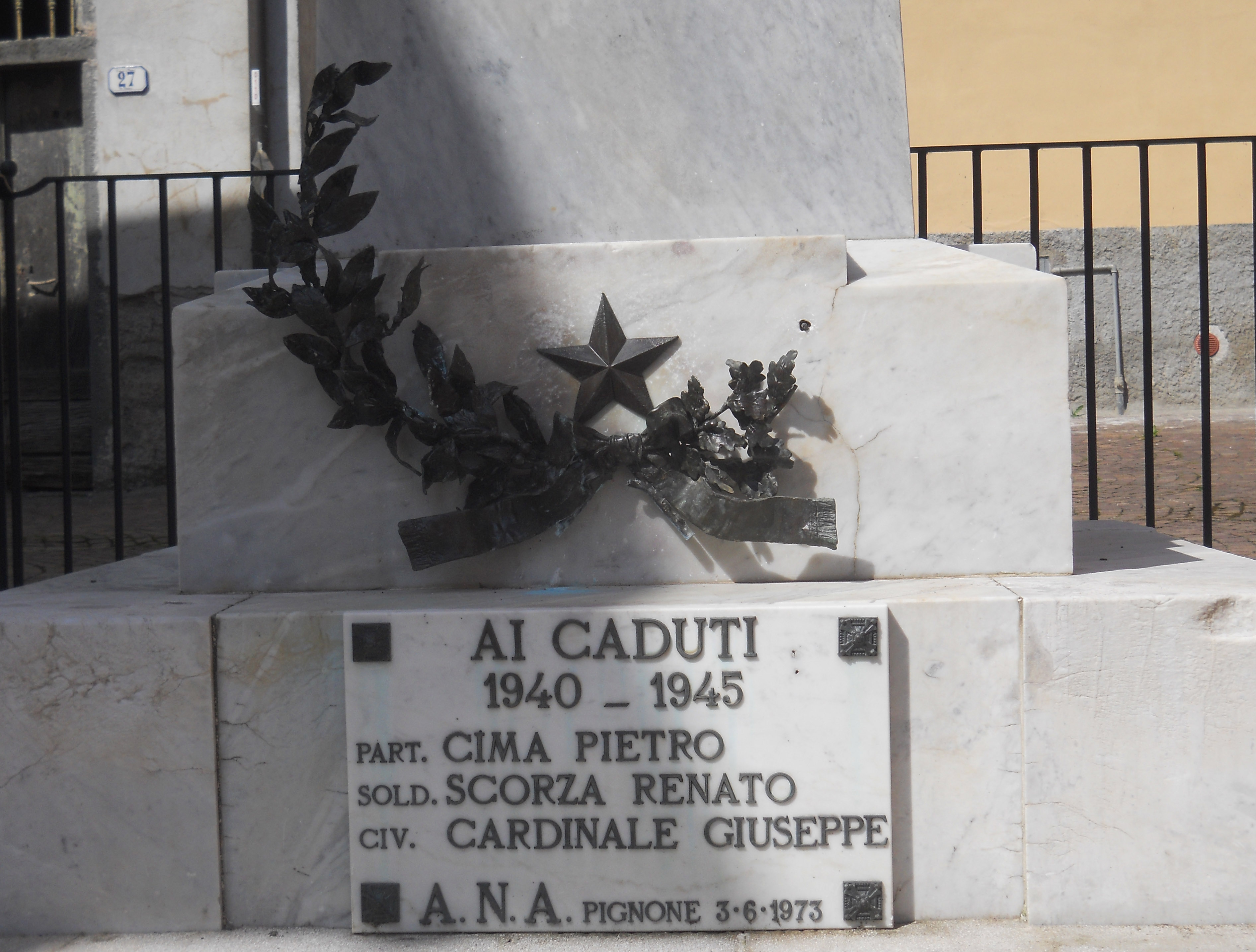 figura di soldato (monumento ai caduti - ad obelisco) - ambito ligure (prima metà XX)