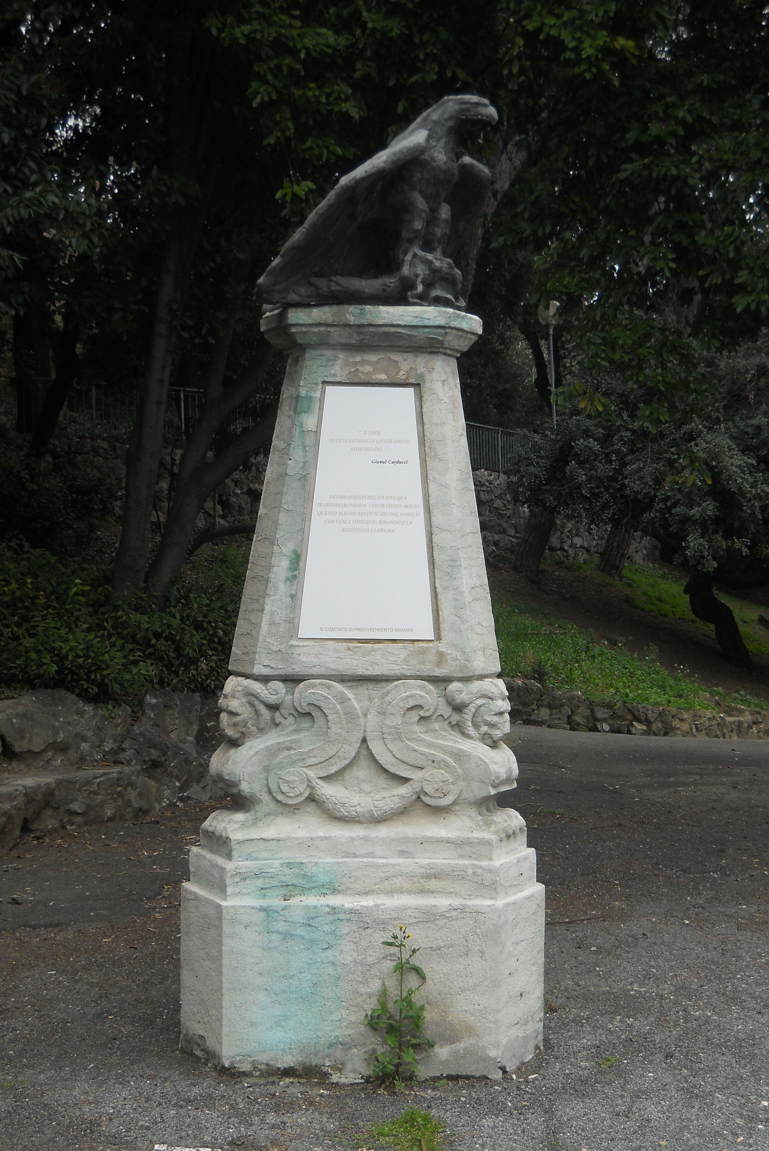 allegoria della Vittoria come aquila (monumento ai caduti - ad obelisco) - ambito ligure (prima metà XX)