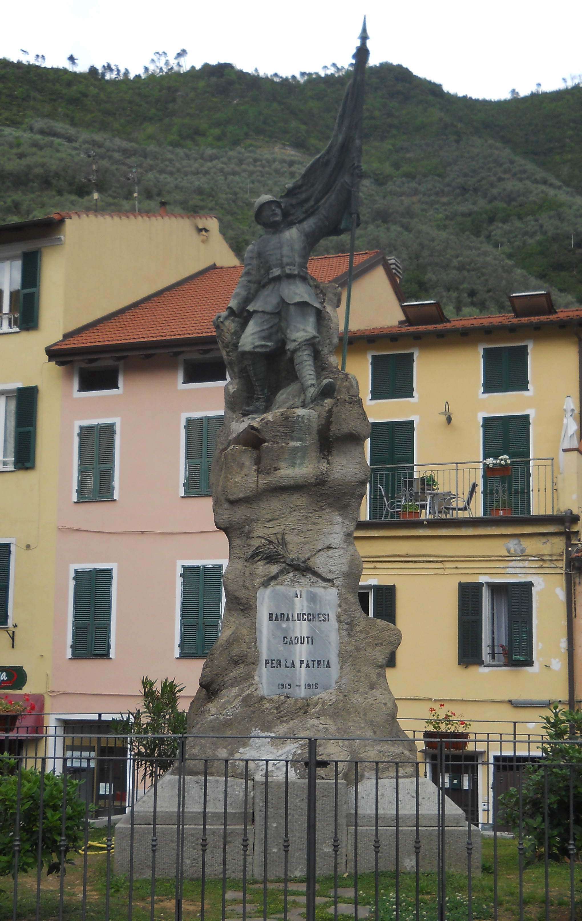 figura di soldato (monumento ai caduti - a cippo) - ambito ligure (prima metà XX)