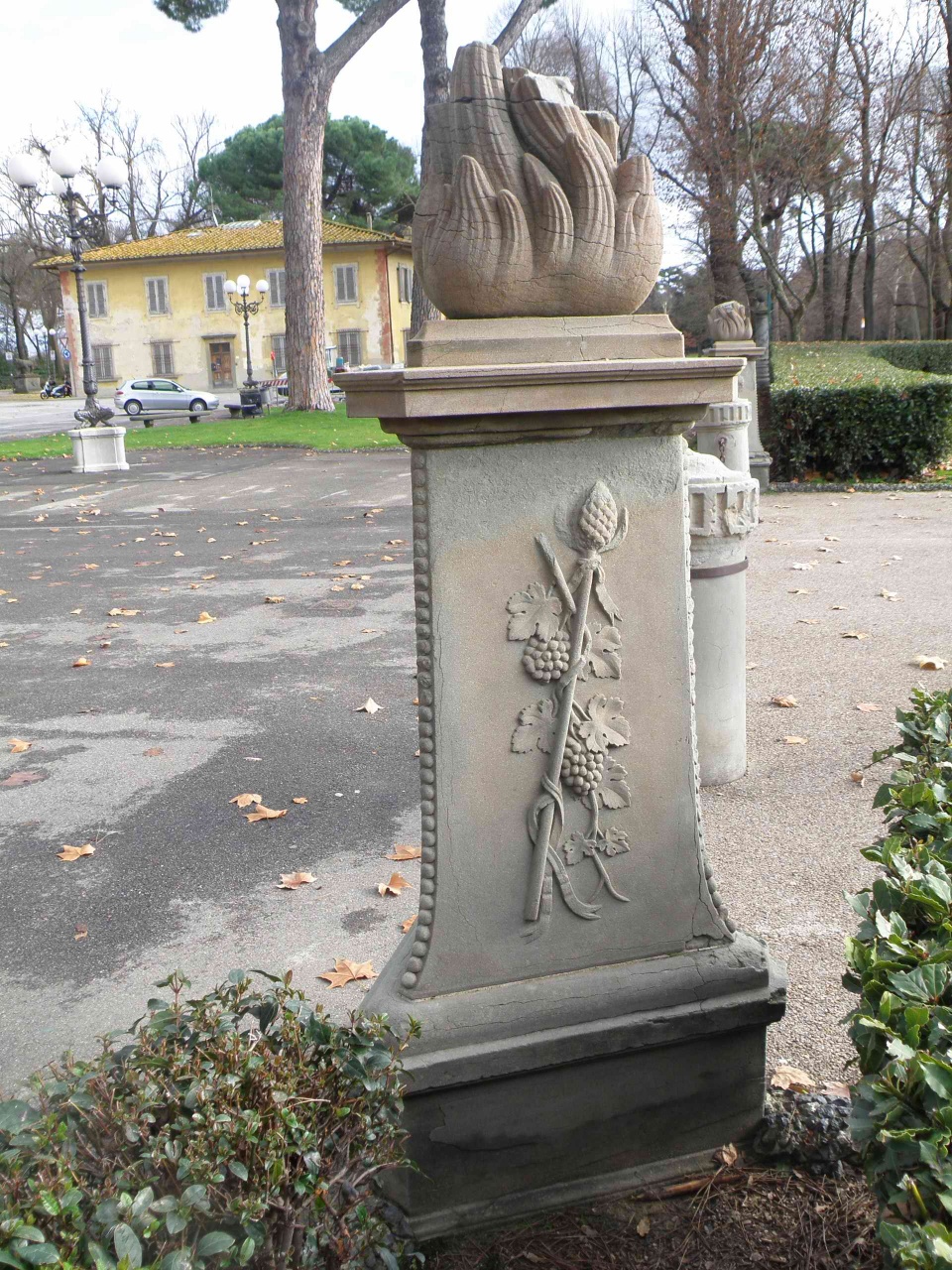 piedistallo, serie di Manetti Giuseppe - bottega fiorentina (sec. XVIII)