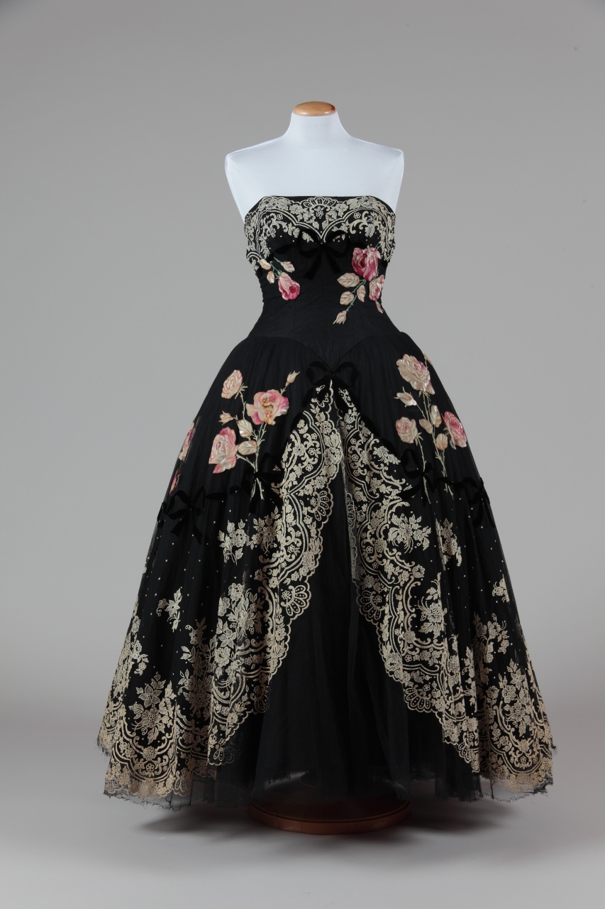 abito femminile di Schubert Emilio - manifattura italiana (terzo quarto sec. XX)