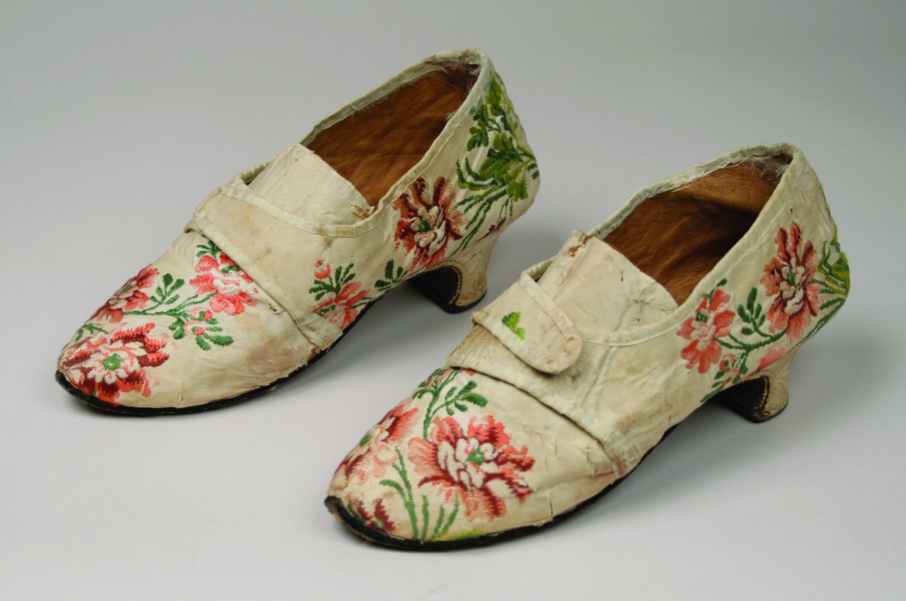 scarpe, coppia - manifattura italiana (terzo quarto sec. XVIII)