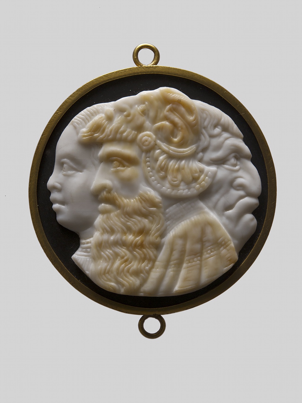 tre busti (cammeo) - bottega italiana (seconda metà sec. XVI)