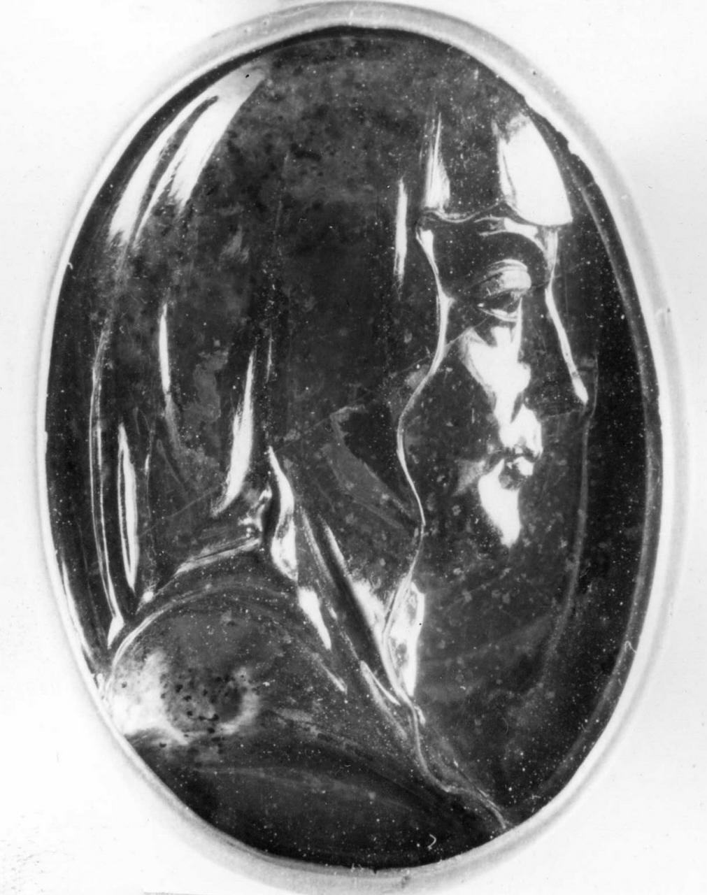 busto di Maria Salviati (decorazione a intaglio) - bottega fiorentina (sec. XVI)