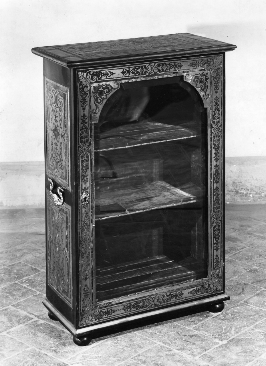 armadietto - manifattura italiana (prima metà sec. XVIII)