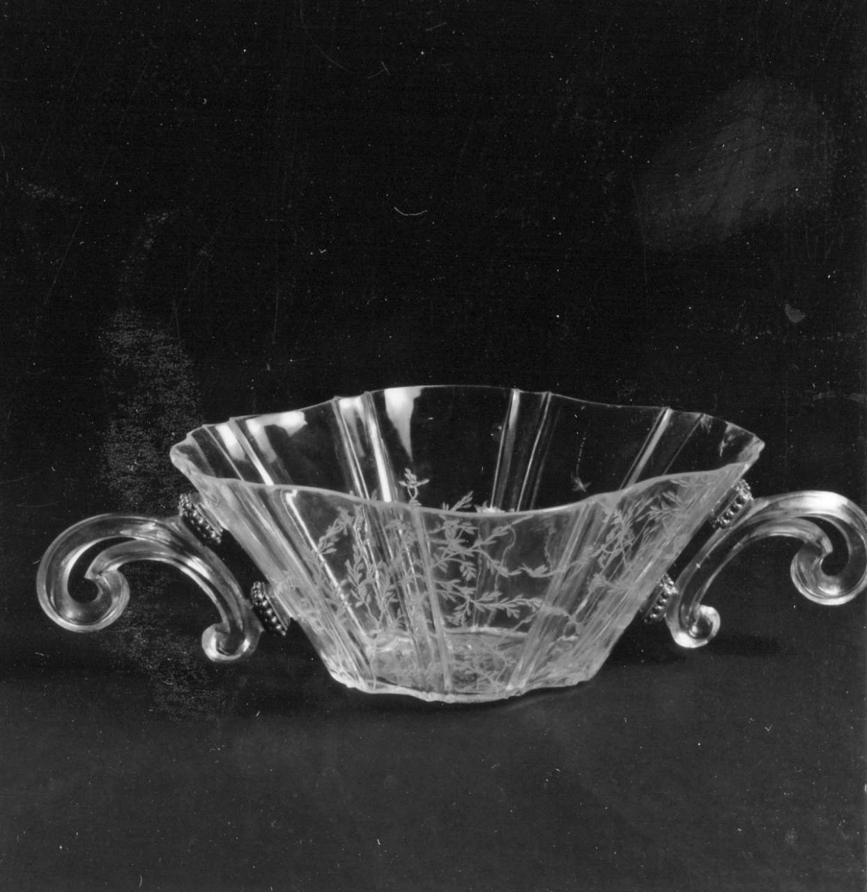 tazza - bottega milanese (fine/ inizio secc. XVII/ XVIII)