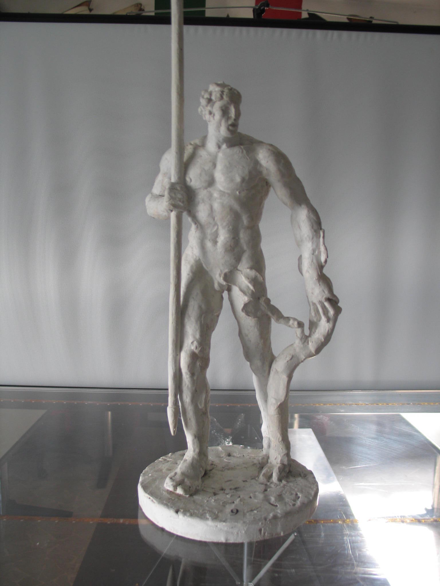 Il giavellotto, alpino che tira il giavellotto (scultura, serie) di Giuseppe Baroni (XX)
