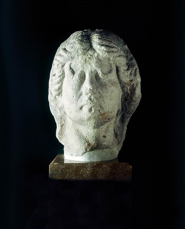 figura femminile (testa ritratto) - età tardo repubblicana (sec. I a.C)