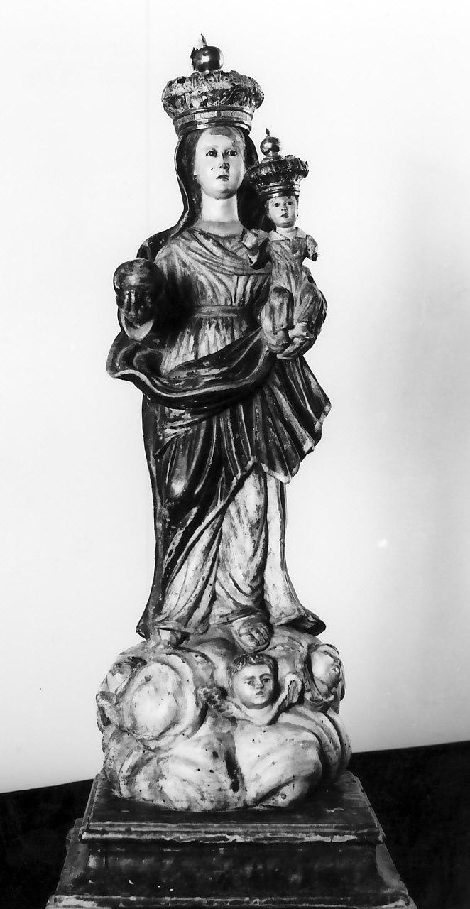 Madonna con Bambino (statua, opera isolata) - bottega calabrese (sec. XVIII)
