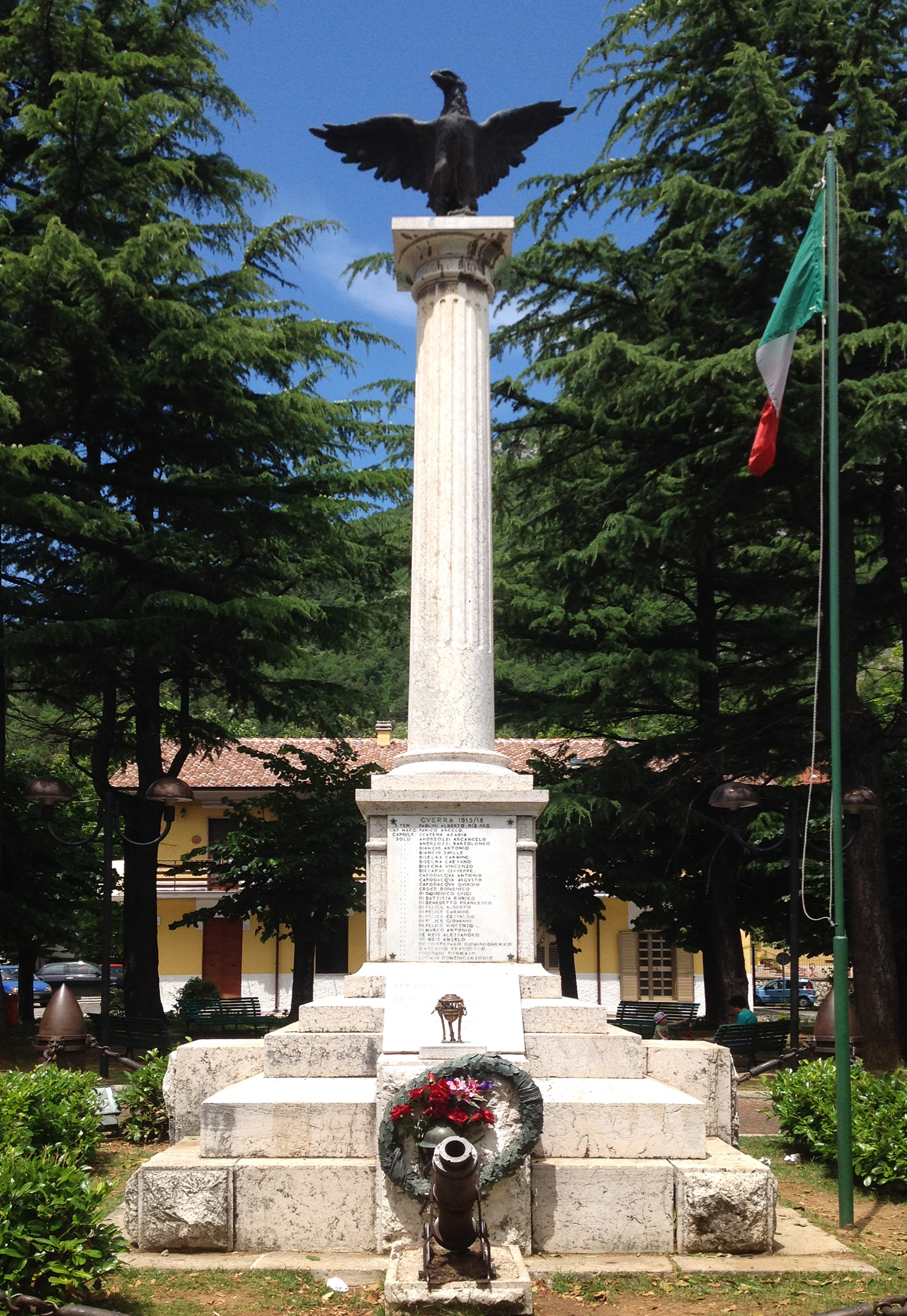 Allegoria della Vittoria, Monumento ai caduti a colonna (monumento ai caduti - a colonna) - ambito abruzzese (XX)