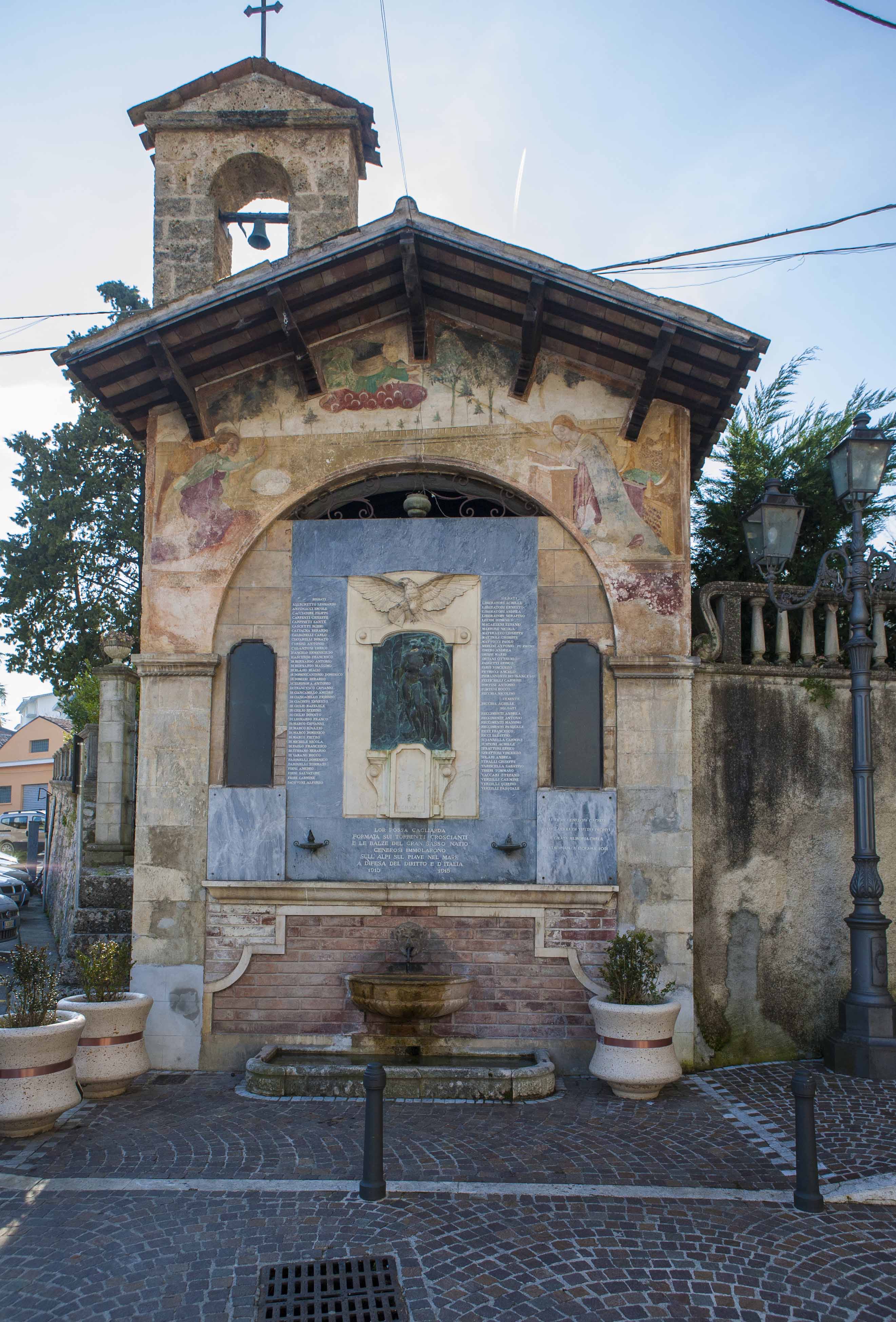 allegoria del soldato come eroe antico (monumento ai caduti - a lapide) - ambito abruzzese (primo quarto XX)