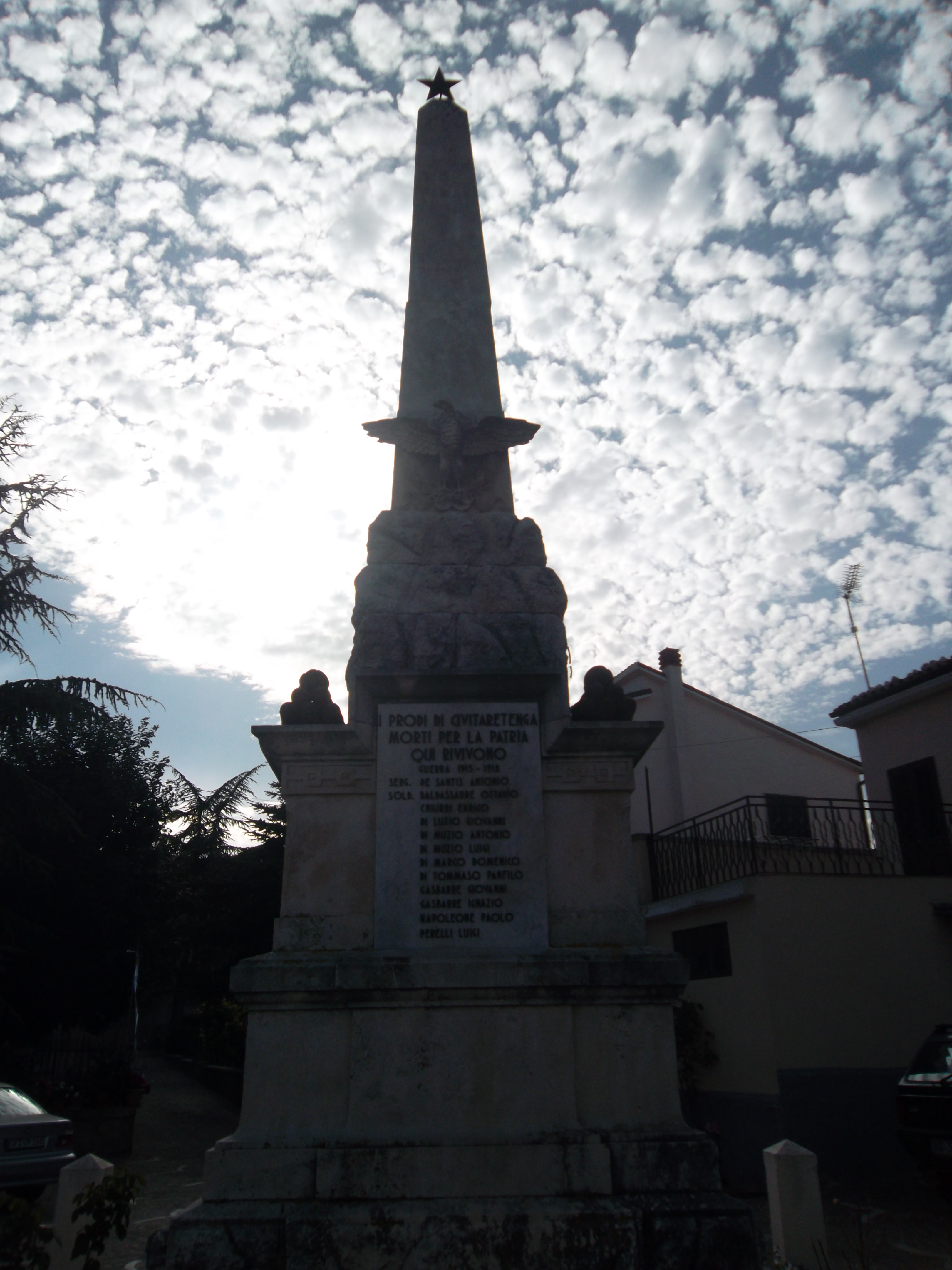 Allegoria della Vittoria come aquila (monumento ai caduti - ad obelisco) - ambito abruzzese (prima metà XX)