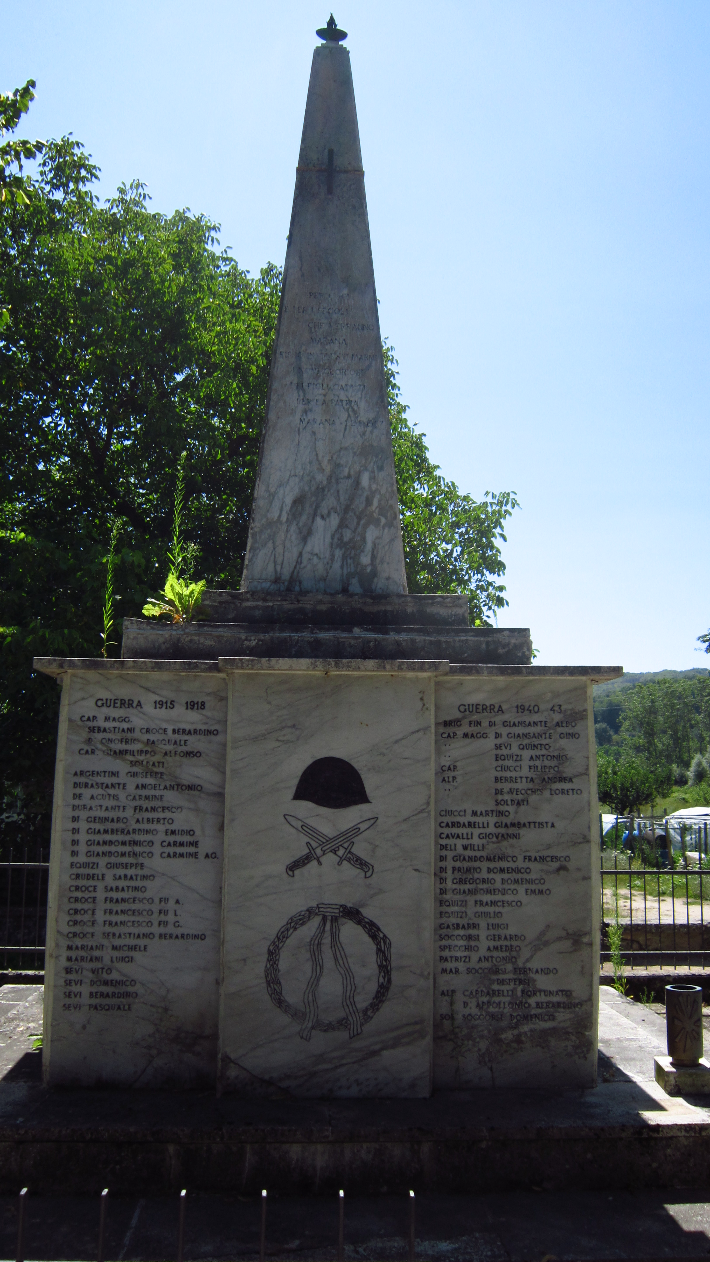 monumento ai caduti - ad obelisco - ambito abruzzese (XX)