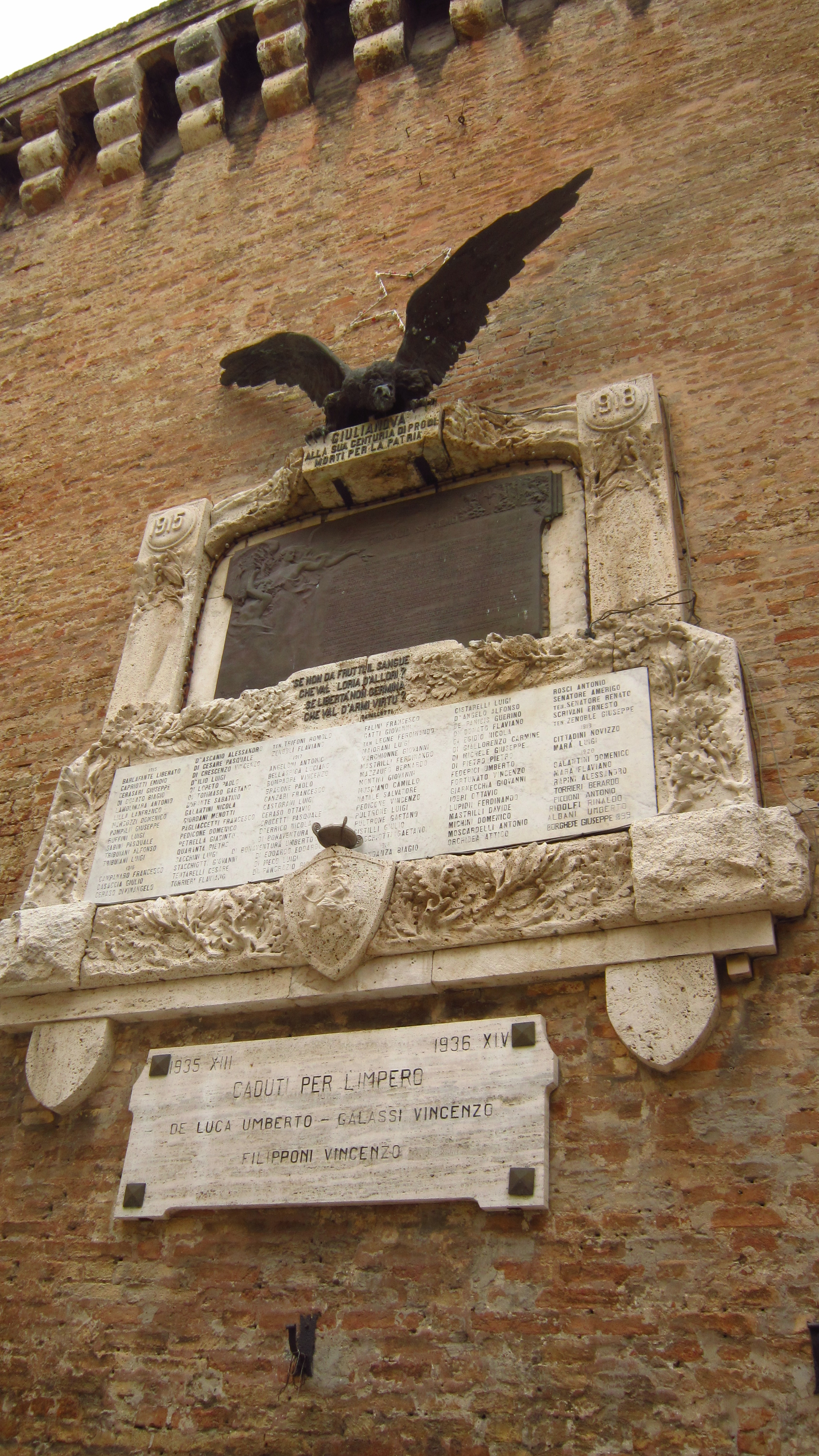 monumento ai caduti - a lapide di Ulderico Ulizio, Torquato Tamagnini (XX)