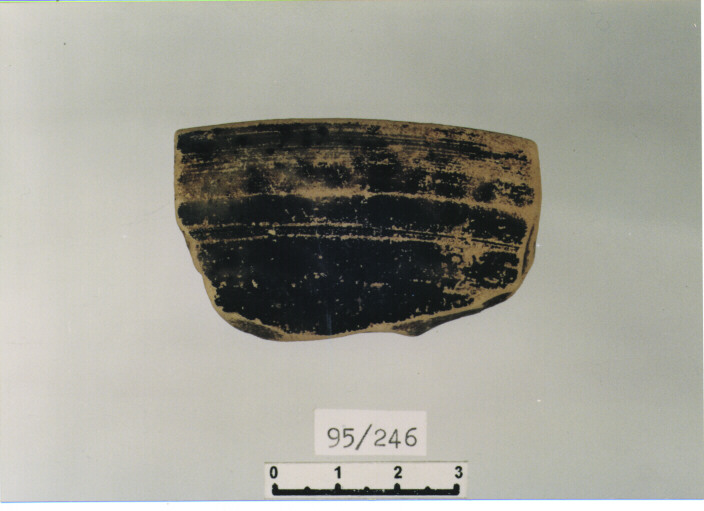 coppa/ orlo (secc. IV/ III a.C)