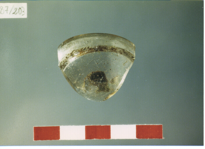 bottiglia/ fondo - PRODUZIONE ITALIA CENTRO SUD (SECC.XIII/XIV D.C. ?)