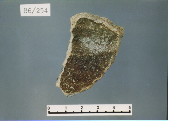 olla/ fondo - PRODUZIONE ITALIA CENTRO SUD (SECC. XII/ XIII D.C)