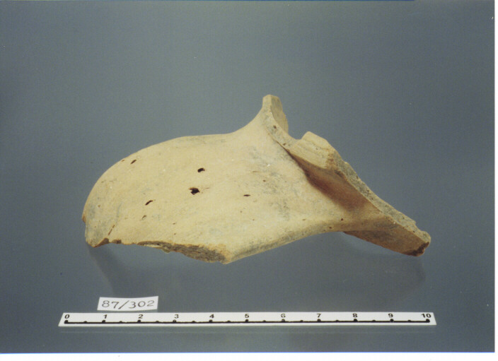 anfora/ orlo - PRODUZIONE ITALIA CENTRO SUD (SEC. XIII D.C)