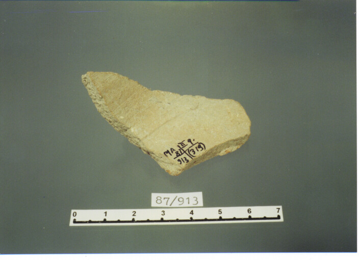 brocca/ fondo - PRODUZIONE ITALIA CENTRO SUD (SEC. XIII D.C)