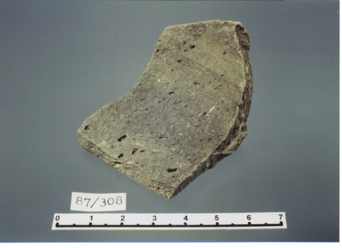 olla/ fondo - PRODUZIONE ITALIA CENTRO SUD (SEC. XIII D.C)