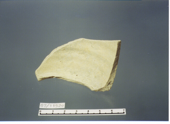 brocca/ fondo - PRODUZIONE ITALIA CENTRO SUD (SECC. XII/ XIII D.C)