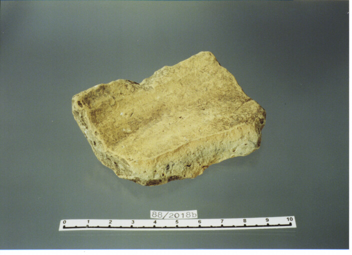 catino/ fondo - PRODUZIONE ITALIA CENTRO SUD (SEC. XIV D.C)