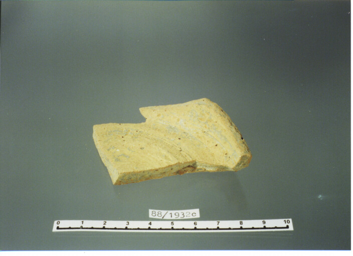 brocca/ fondo - PRODUZIONE ITALIA CENTRO SUD (SECC. XII/ XIII D.C)