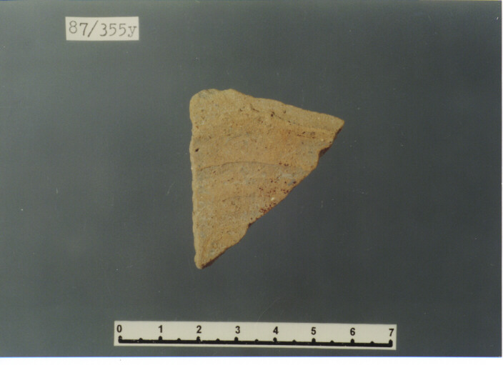 olla/ fondo - PRODUZIONE ITALIA CENTRO SUD (SEC. XIII D.C)