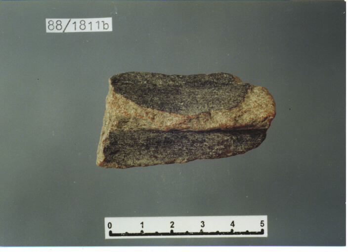 tegame/ parete - PRODUZIONE ITALIA CENTRO SUD (SECC. X/ XI D.C)