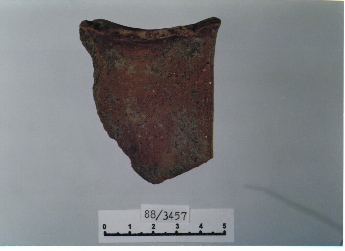 brocca/ parete (SECC. XI/XIII D.C)