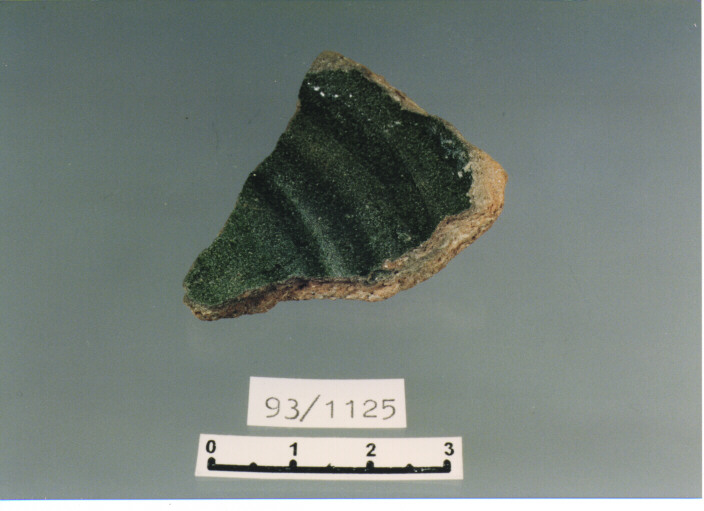 brocca/ fondo - PRODUZIONE ITALIA CENTRO SUD (SECC. XII/ XIII D.C)