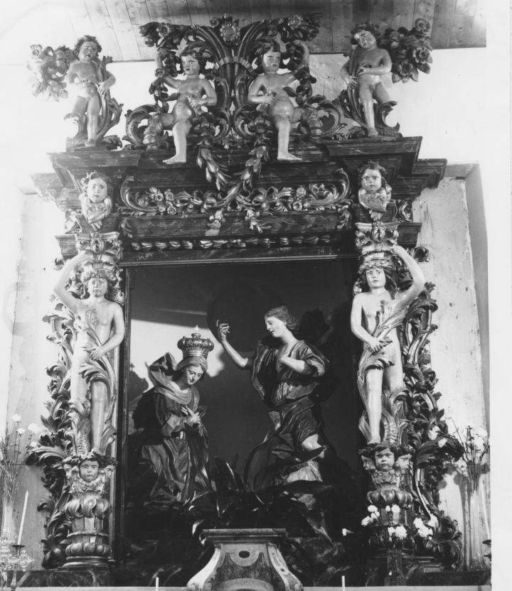 Madonna Annunciata (gruppo scultoreo, elemento d'insieme) di Colombo Giacomo (bottega) (primo quarto sec. XVIII)