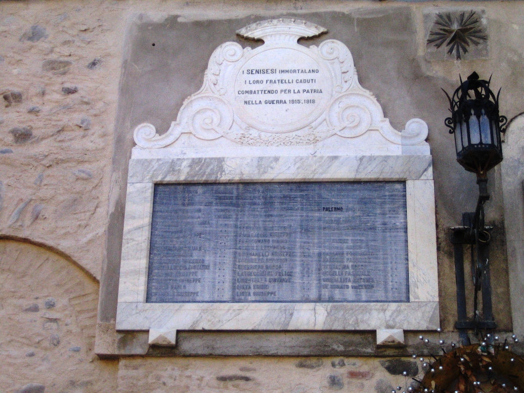 lapide commemorativa ai caduti - ambito lucano (prima metà XX sec)