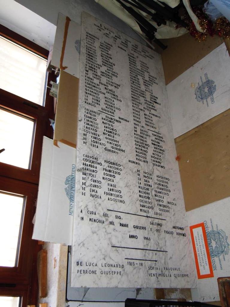 lapide commemorativa ai caduti - ambito lucano (terzo quarto XX sec)