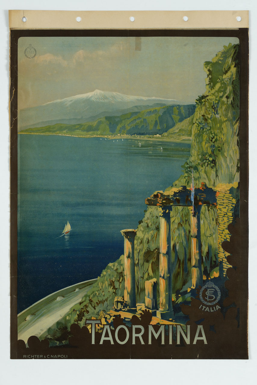 strada litoranea nei pressi delle rovine di un tempio ; sullo sfondo il mare, la costa e l'Etna (manifesto) - ambito italiano (sec. XX)