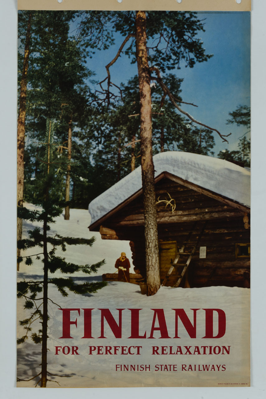 baita nel bosco ricoperta di neve con figura imbacuccata fuori dalla porta (manifesto) - ambito finlandese (sec. XX)