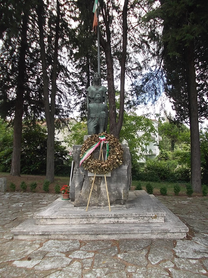 allegoria della Patria con soldato (monumento ai caduti) - ambito italiano (prima metà XX)