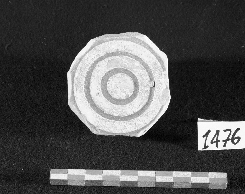 motivi decorativi geometrici (piatto, frammento) - bottega bizantina (inizio sec. XII)