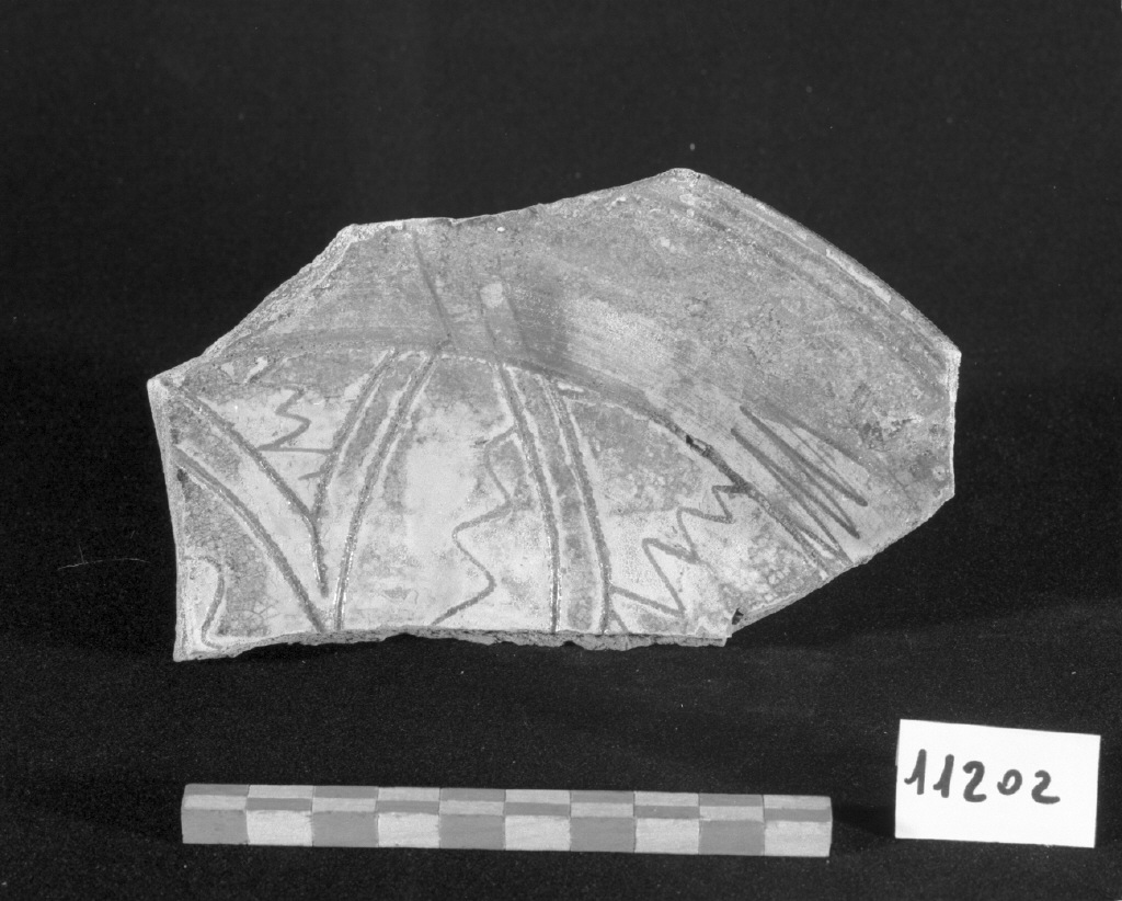 motivo decorativo (piatto, frammento) - produzione veneziana (secc. XIII/ XIV)