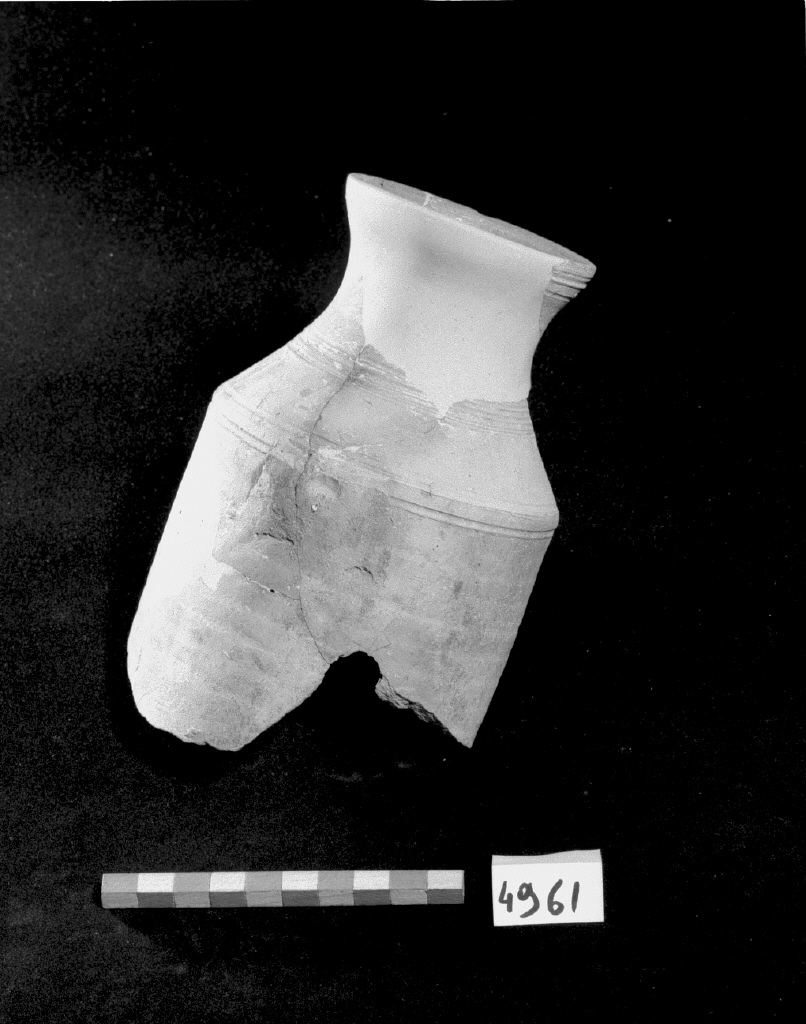 bottiglia, frammento - produzione veneziana (secc. XIII/ XIV)