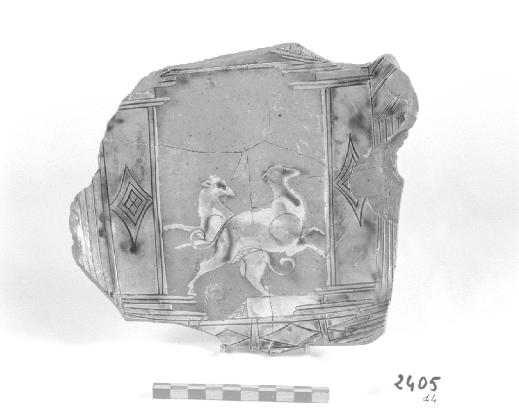 animali (piatto, frammento) - produzione veneziana (seconda metà sec. XVI)