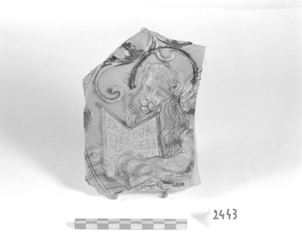 simbolo di San Marco: leone (piatto, frammento) - produzione veneziana (seconda metà sec. XVI)