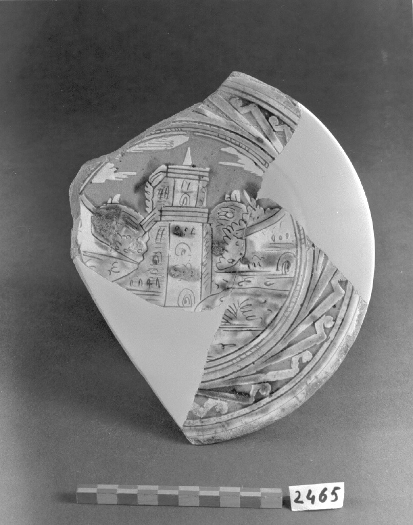 paesaggio con architetture (piatto, frammento) - produzione veneziana (seconda metà sec. XVI)