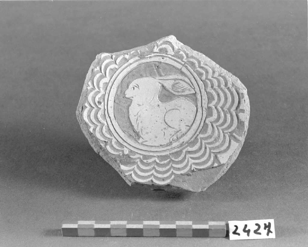 motivo decorativo zoomorfo (piatto, frammento) - produzione veneziana (seconda metà sec. XVI)