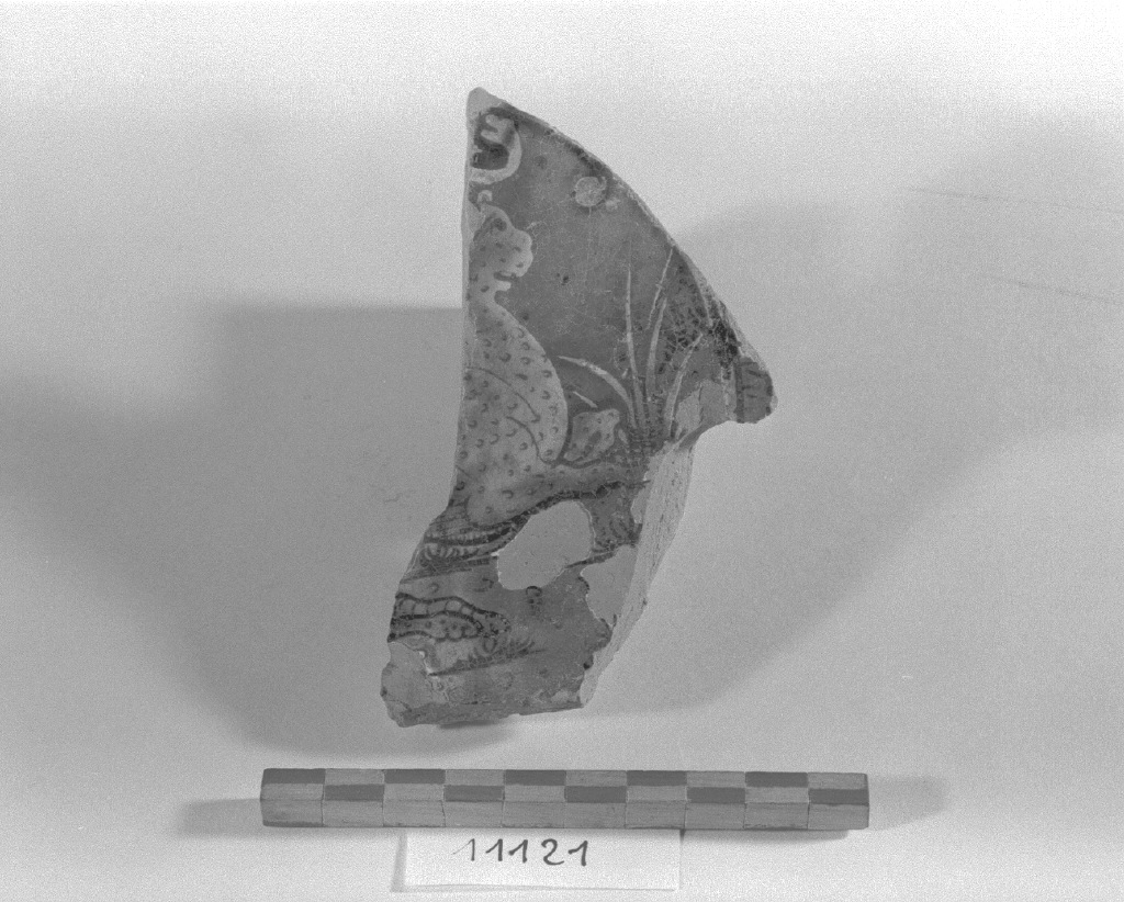 animali (piatto, frammento) - produzione veneziana (prima metà sec. XVI)