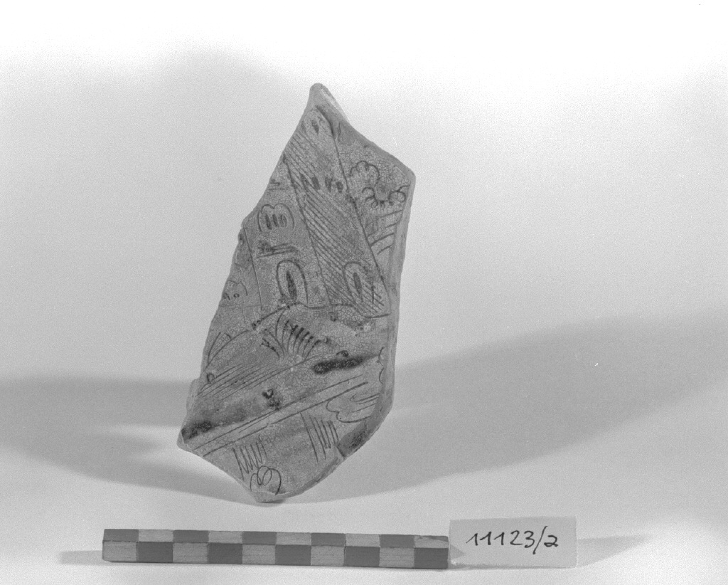 paesaggio con architetture (piatto, frammento) - produzione veneziana (seconda metà sec. XVI)